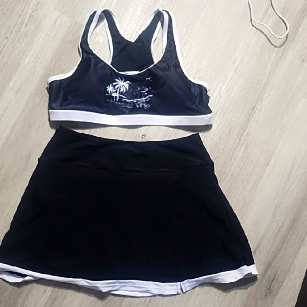 Black and White Sports Bra and Skirt Set
